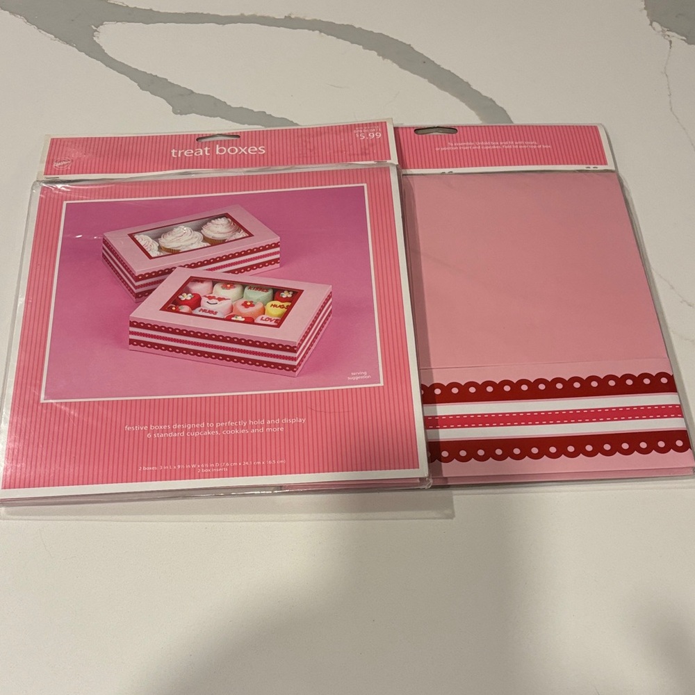 Wilton Pink Polka Dot & Stripe Design Treat Boxes w Clear Window..2 Packs of 2.
